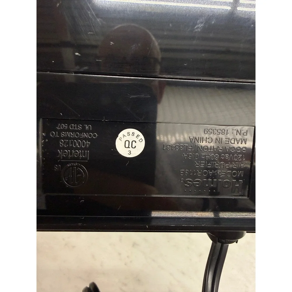 Holmes Air Purifier AOR118B Black Small Room Air Cleaner Arm & Hammer Filter